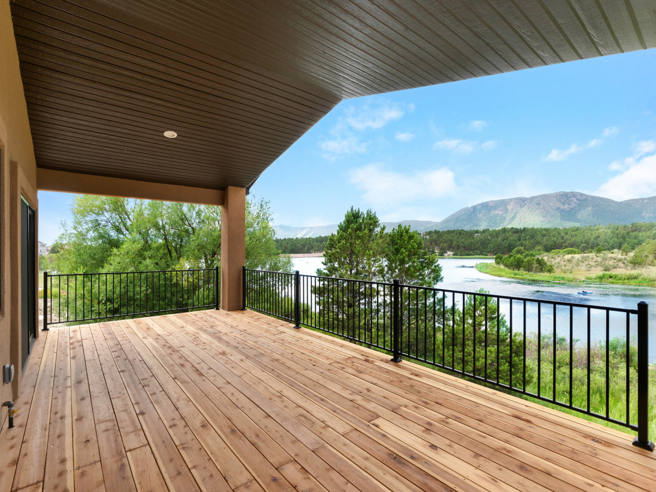 Lake House Rancher