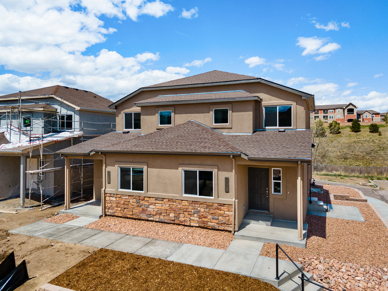 Palomino Townhomes - Main Level Primary Bedroom